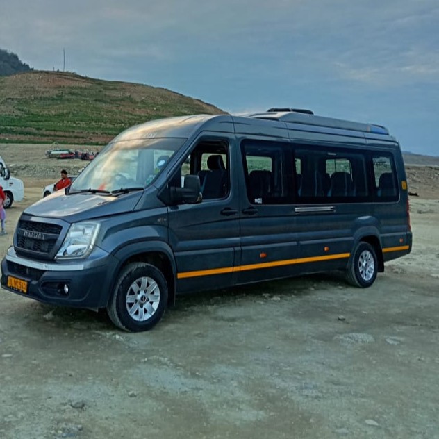 13 Seater Urbania Tempo Traveller Dehradun